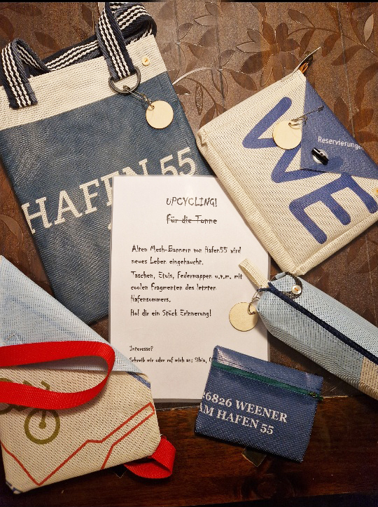 Coole Taschen , Etuis , Federmappen aus Mesh-Postern genäht